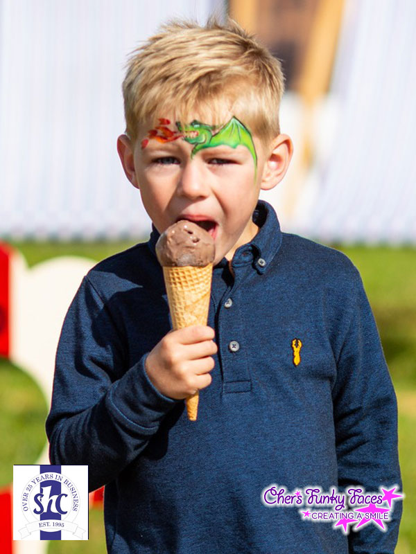 Icecream-eating-dragon-at-steve-hoskin-construction-family-fun-day-chers-funky-faces