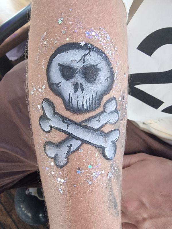 skull arm design