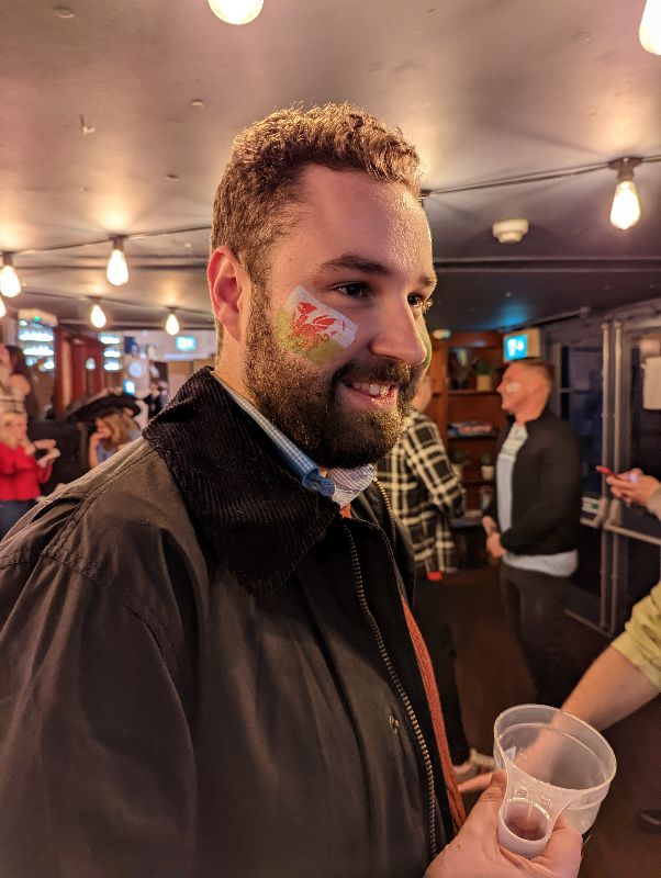 The Roundabout Plymouth Fifa 2022 Face paintining Chers Funky Faces (17).jpg