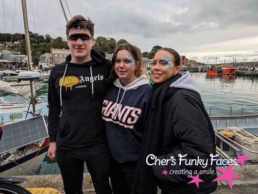 Viking-and-flowers-Padstow-face-paint.jpg