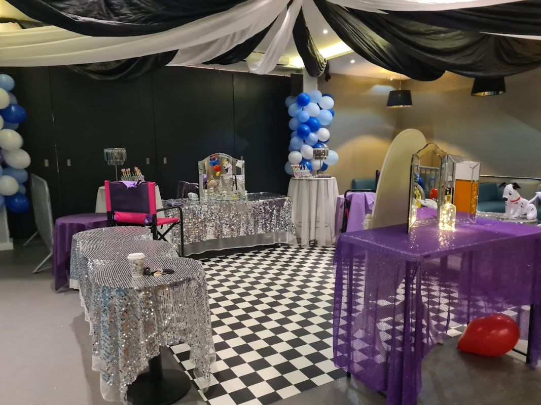 Glitter Bar set up at UPSU Summer Ball