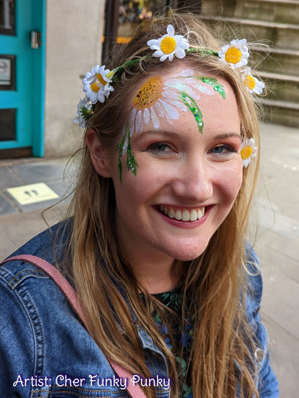 Daisy-by-Cher-Funky-Punky-at-Winchester-Hat-Fair-Chers-Funky-Faces