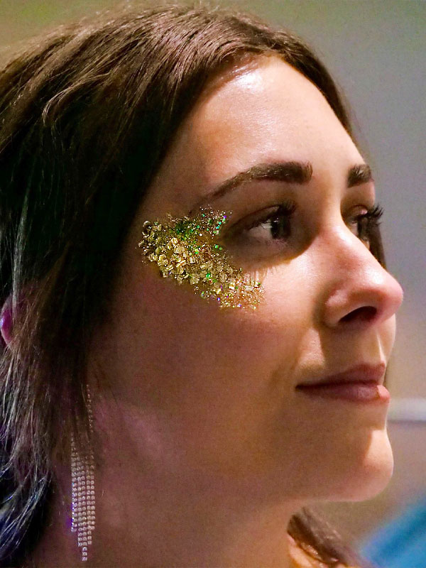eco glitter smiles at upsu by chers funky faces