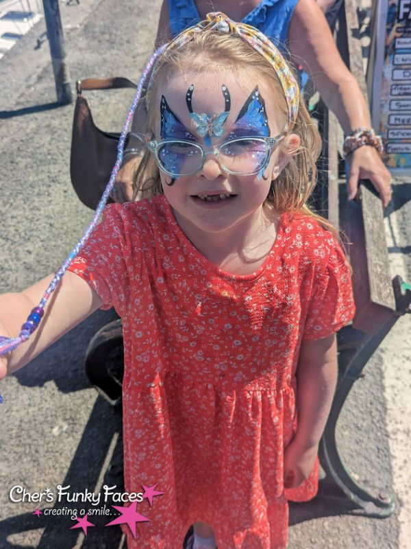 Cher Funky Punky Hair Braids and Face Paints Padstow Harbour May Half Term 2023 (5).jpg