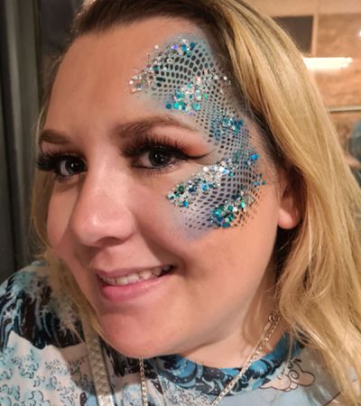 Blue-snake-skin-glitter-festival-eye-Chers-Funky-Faces.jpg